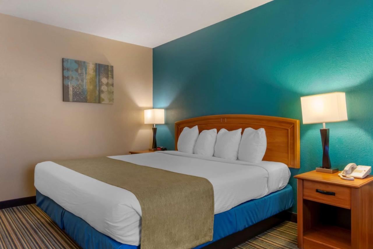 Best Western Governors Inn And Suites Wichita Exteriör bild