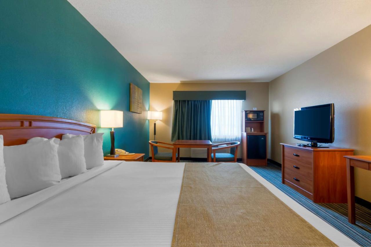 Best Western Governors Inn And Suites Wichita Exteriör bild